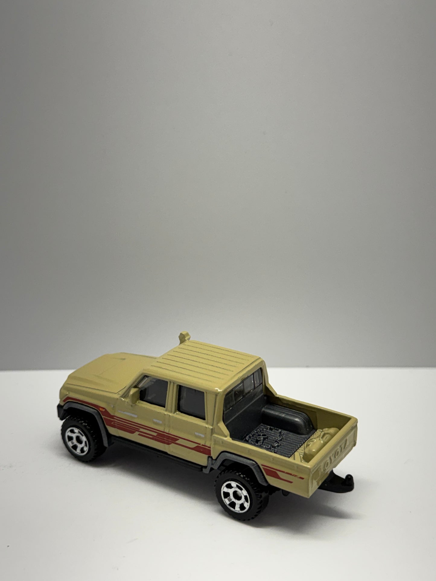 17' Toyota Land Cruiser 78