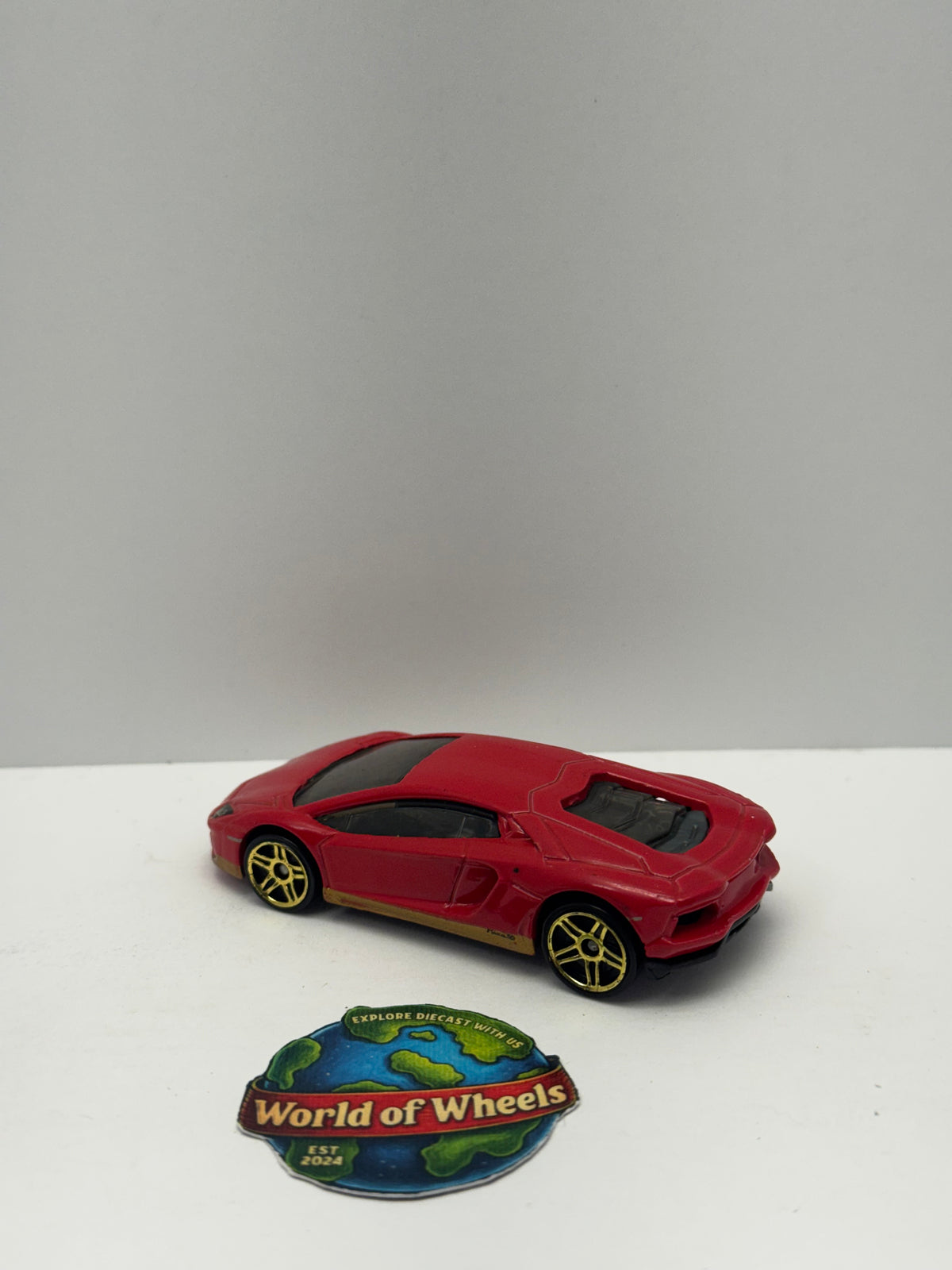 Lamborghini Aventador LP 700-4