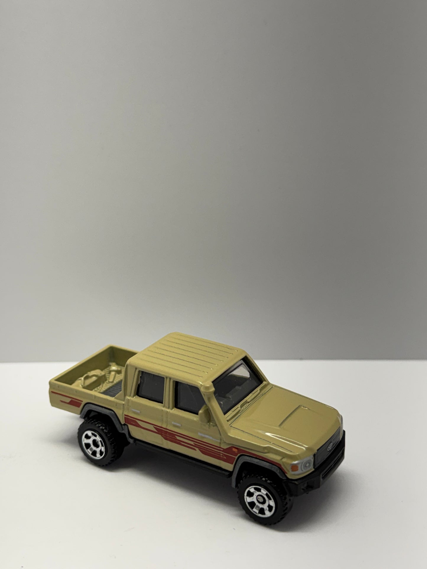 17' Toyota Land Cruiser 78