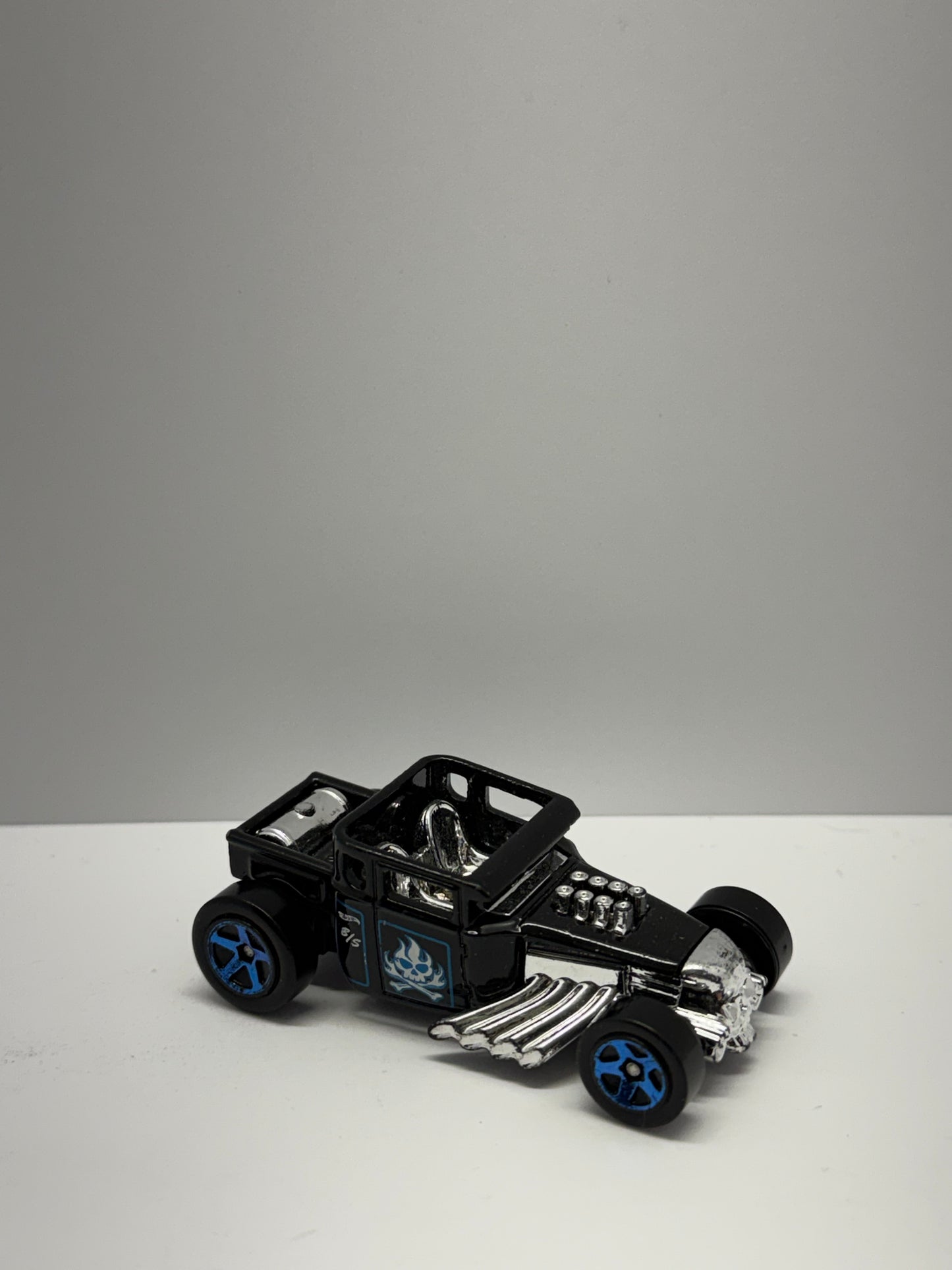 Bone Shaker (Multi-pack Exclusive)