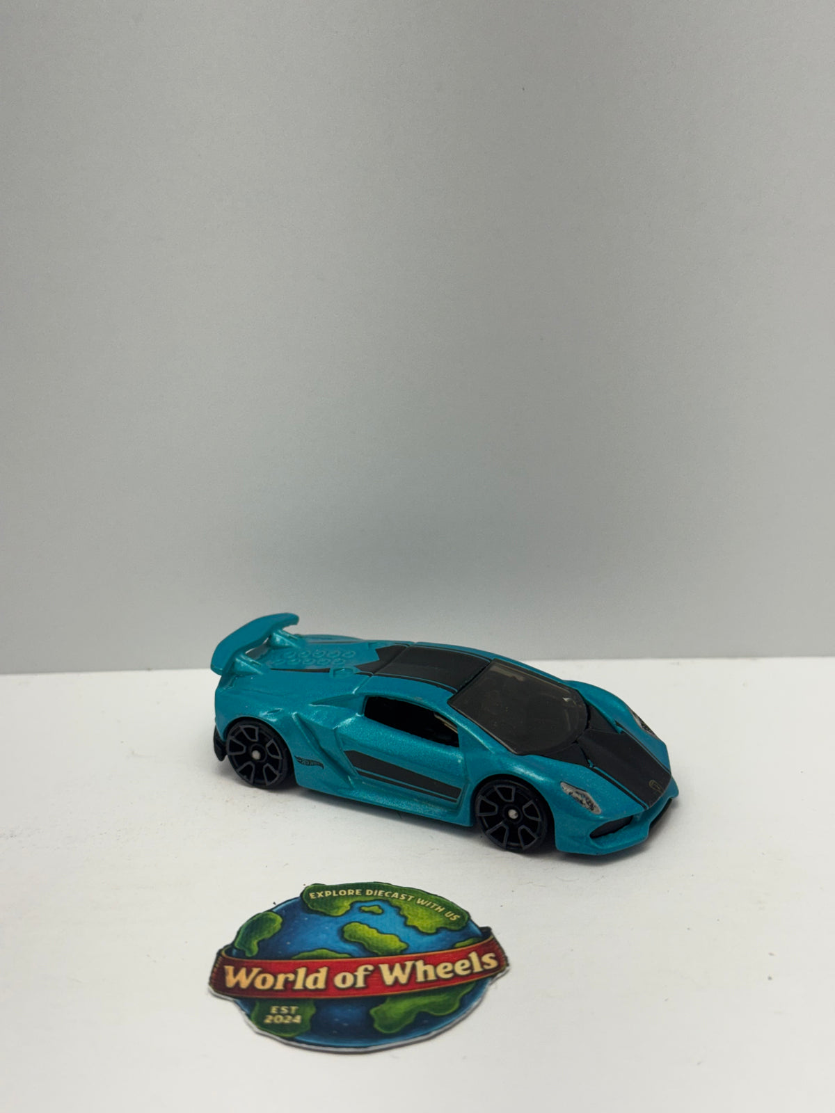 Lamborghini Sesto Elemento