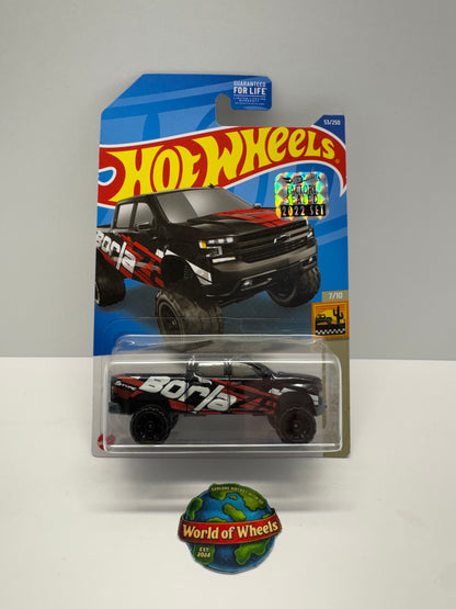 19' Chevy Silverado Trail Boss LT