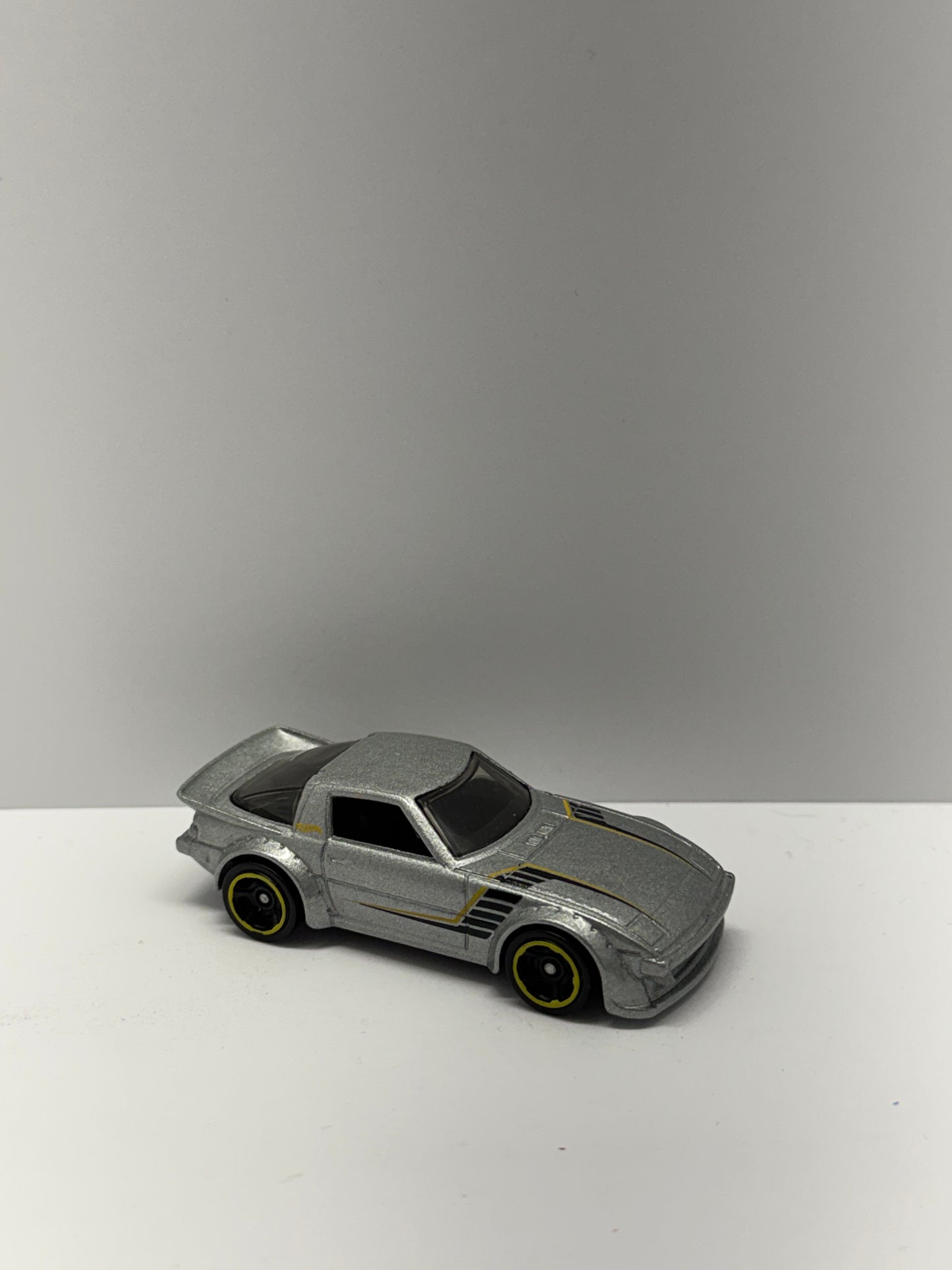 Mazda RX-7 (Multi-Pack Exclusive)