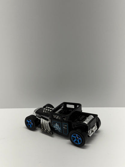 Bone Shaker (Multi-pack Exclusive)