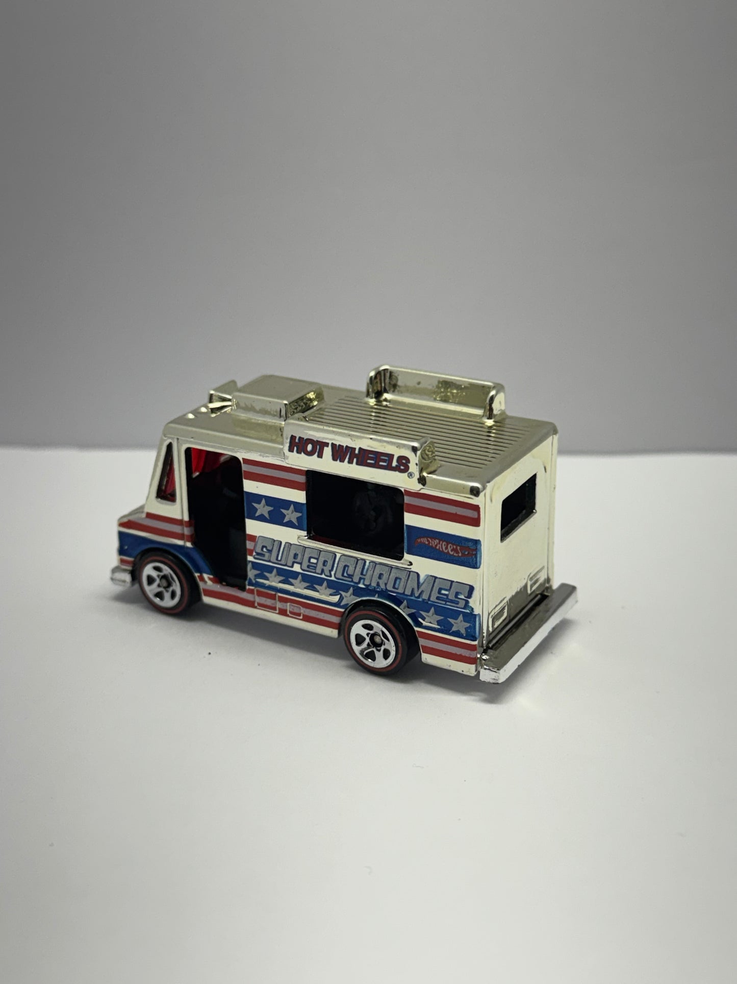 Ice Cream Truck (Super Chrome 40th anniversary )