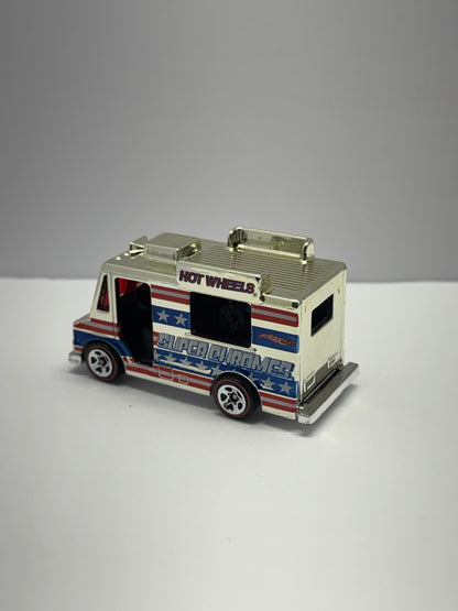 Ice Cream Truck (Super Chrome 40th anniversary )