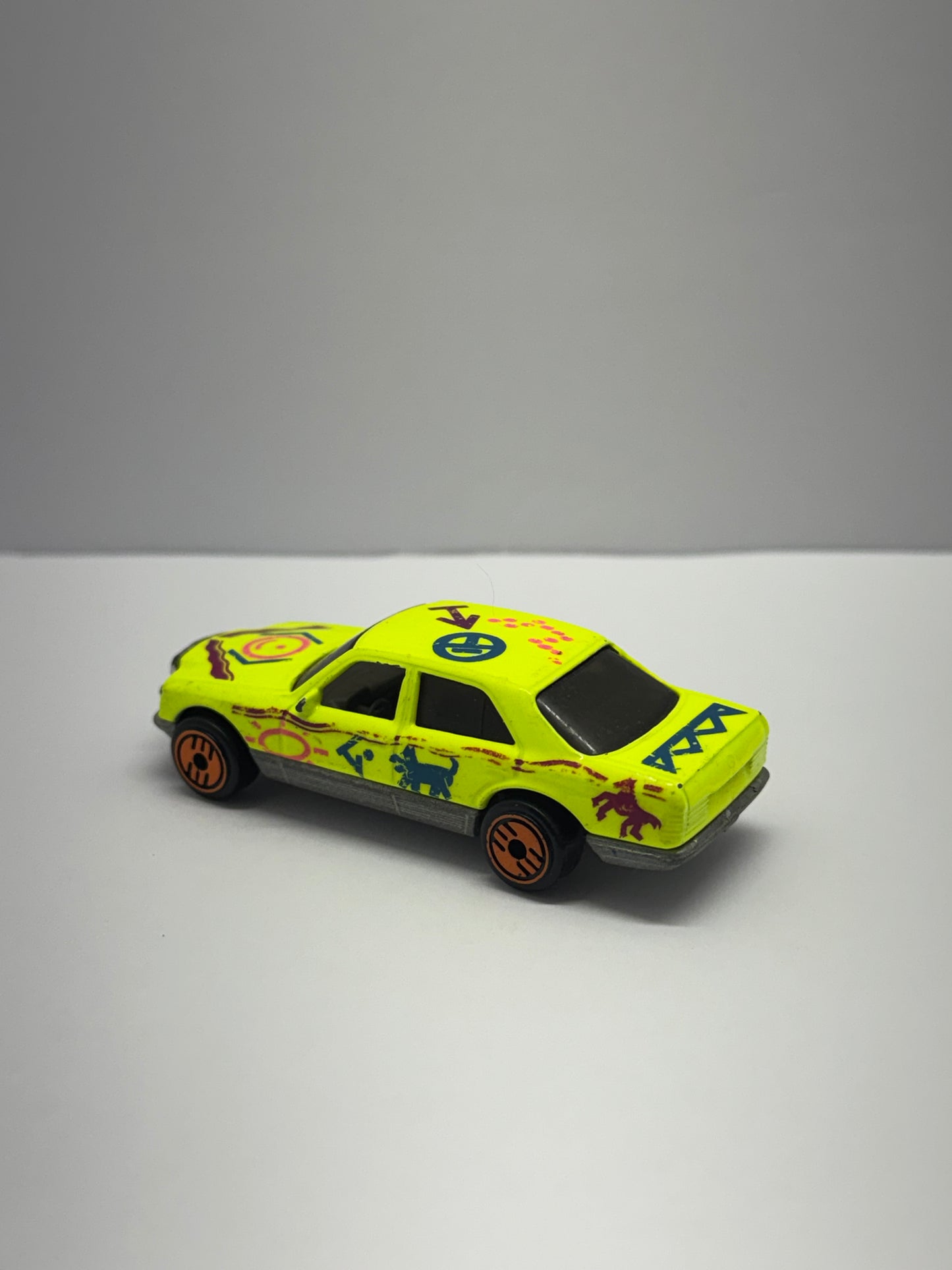 Mercedes-Benz 380 SEL (Revealers)